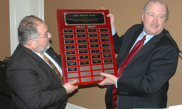 {Bill Draayer Award}